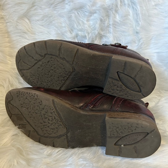 Earth brand booties. Sz 7.5 - Picture 8 of 11